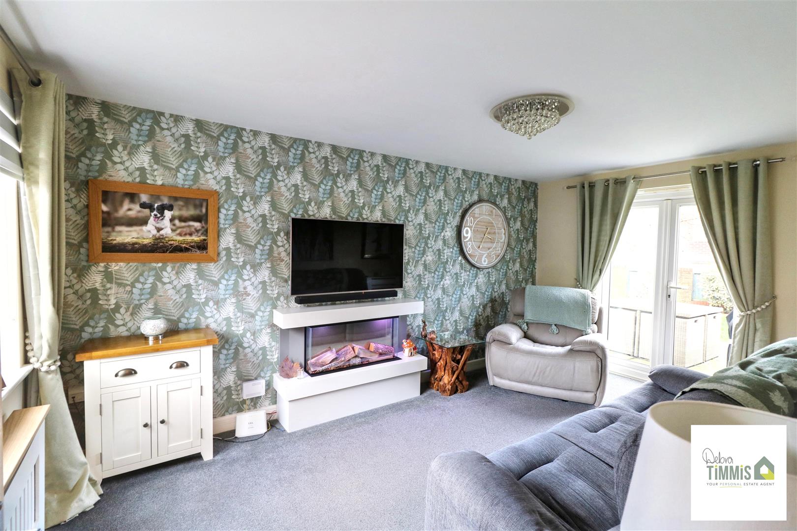 3 bed property in Topaz Close, Stoke-On-Trent